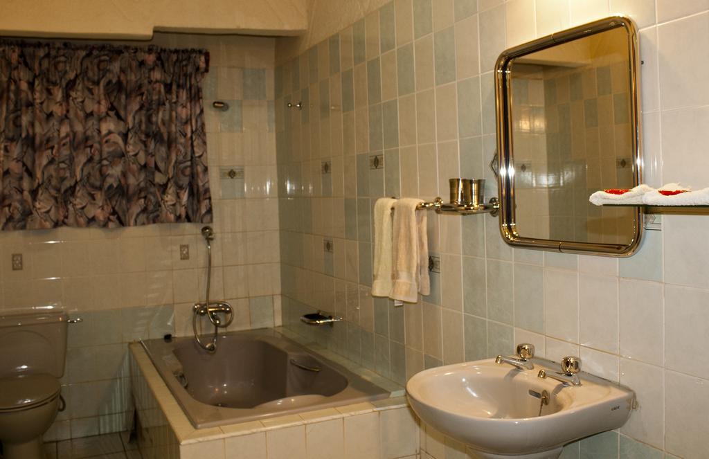 Four Villages Inn クマシ 部屋 写真