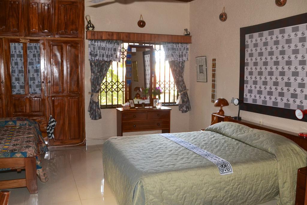Four Villages Inn クマシ 部屋 写真